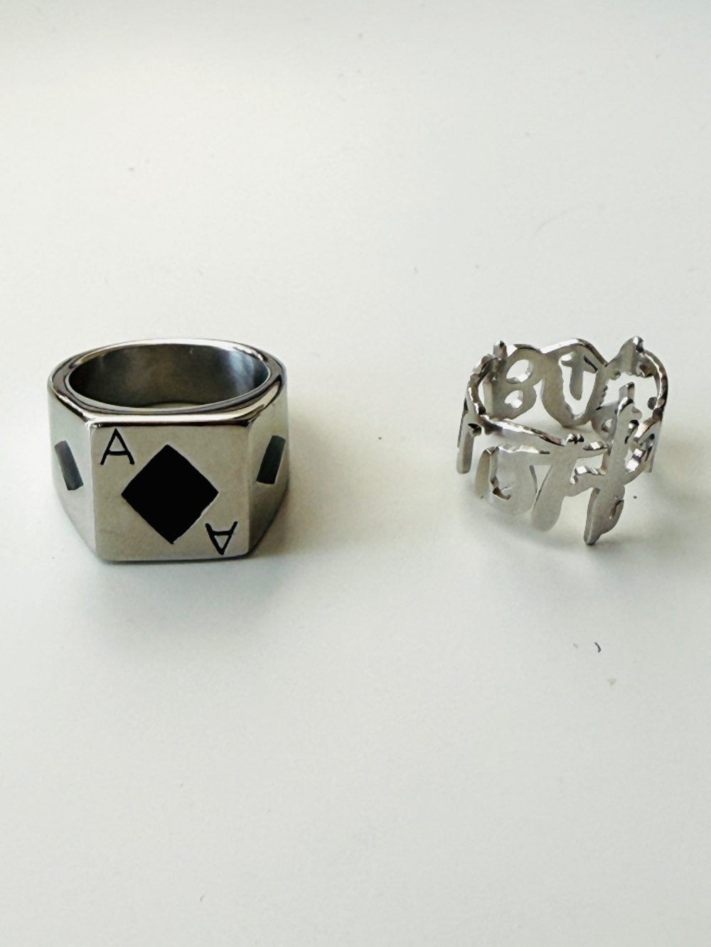 Set of 2 stainless steel rings